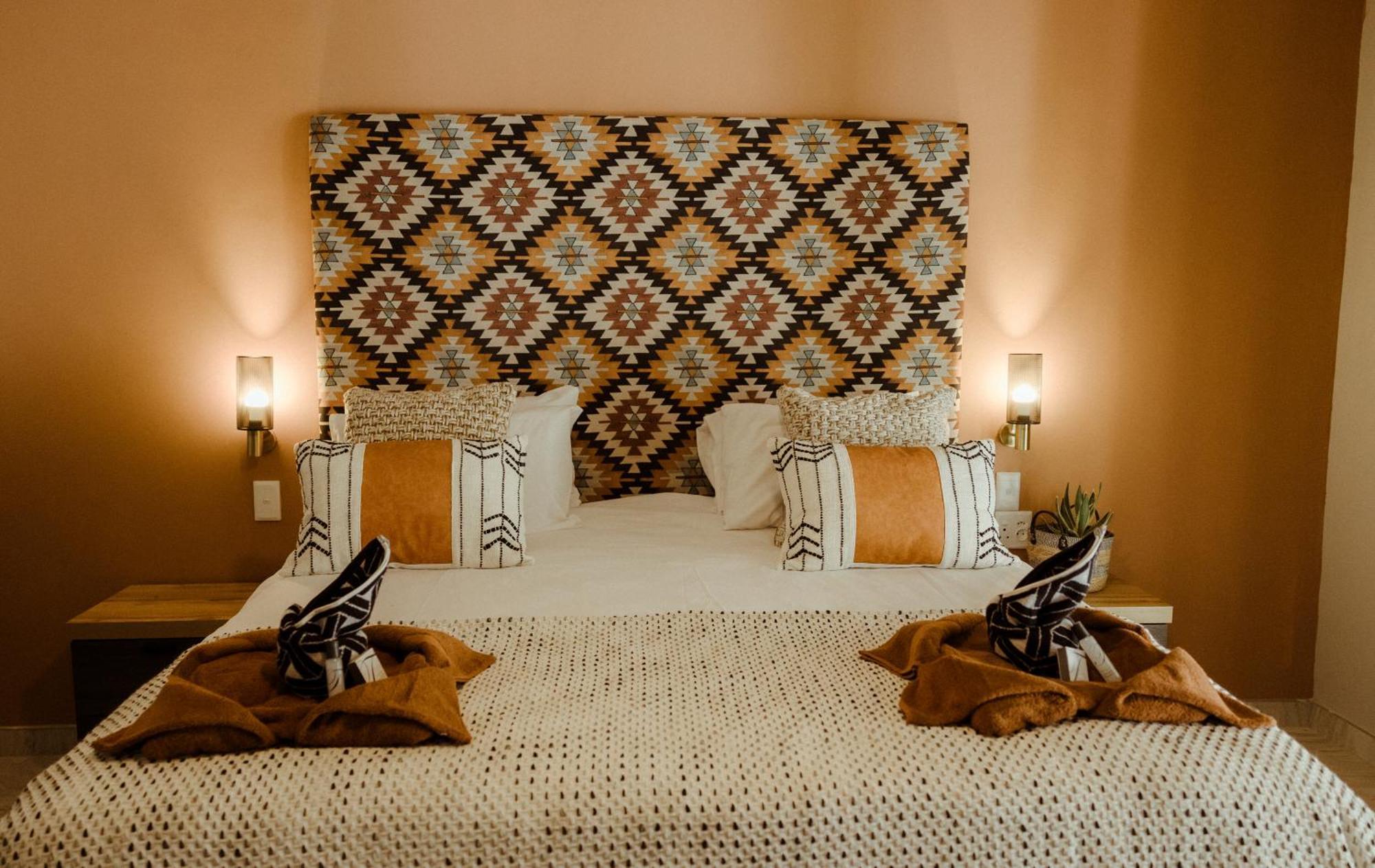 Out Of Africa Town Lodge Otjiwarongo Dış mekan fotoğraf